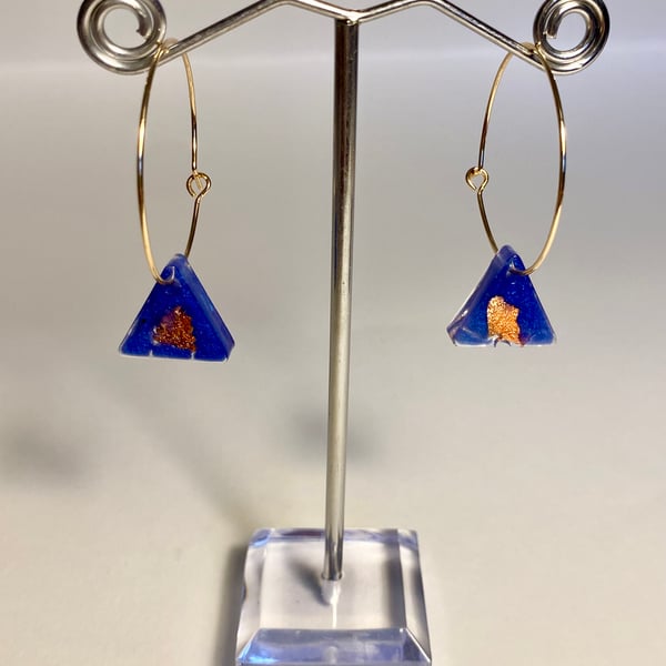 Handmade indigo resin and copper leaf triangle hoop earrings