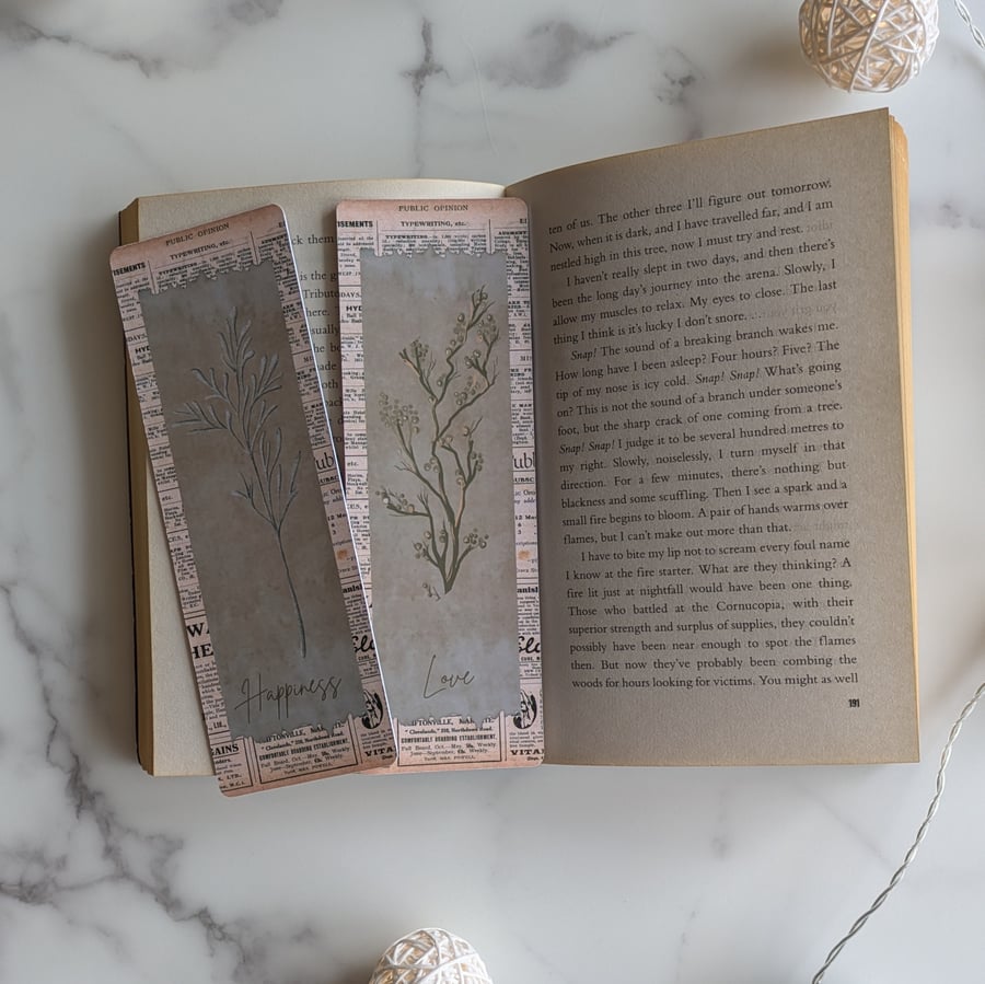 Vintage Floral Bookmark Botanical Bookmark, Aesthetic Book Lover Gift, Custom Bo