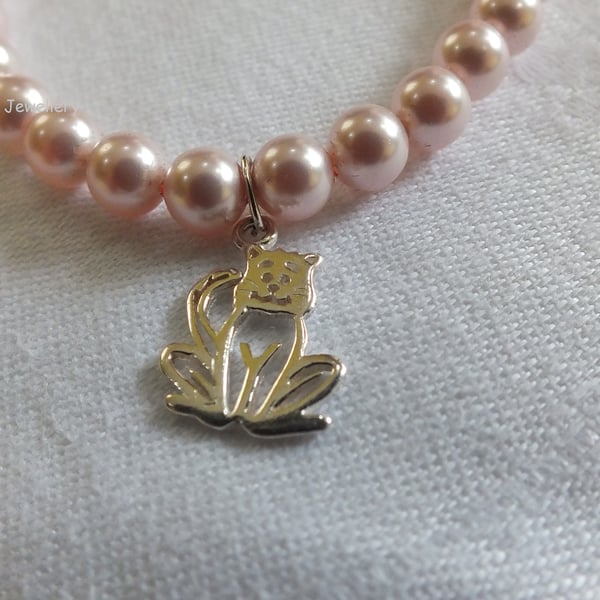 Pearl Bracelet With Cat Charm