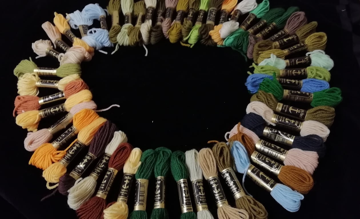 Anchor Tappiserie Wool 10 metres Skeins (b)