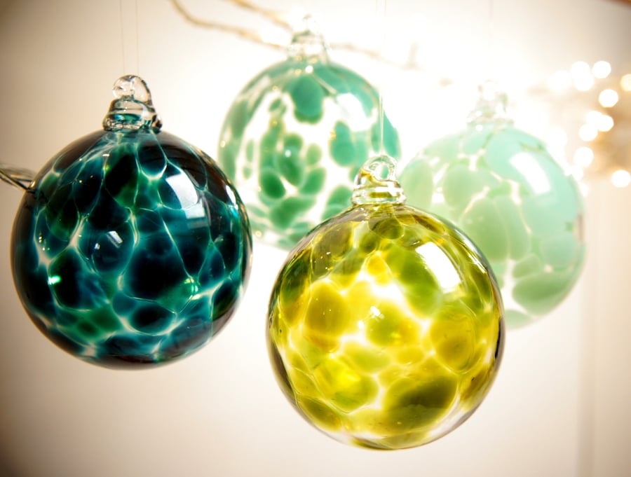 Sargasso Green Handmade Blown Glass Christmas Bauble