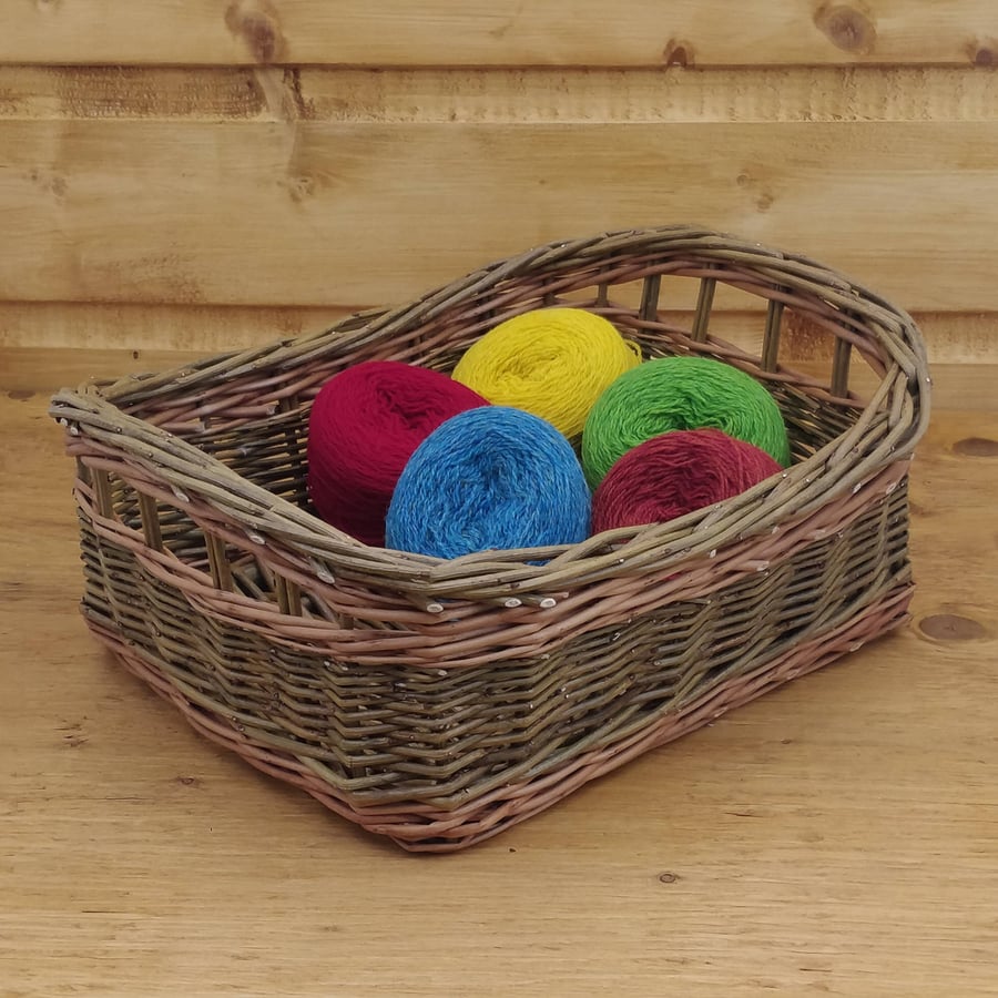 Rectangular storage basket