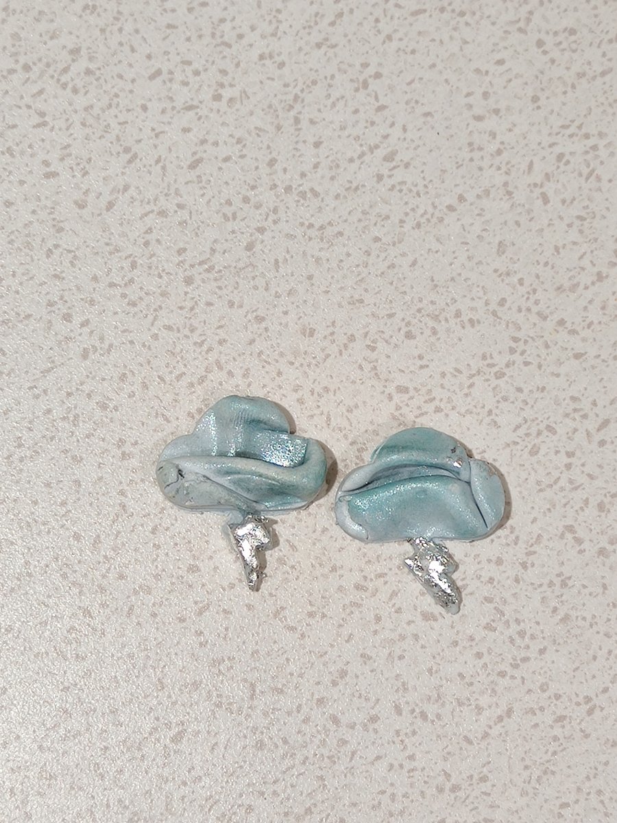 Thunder and silver  lightening stud