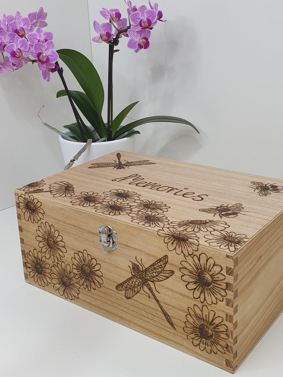Wooden memory box, pyrography bees, daisies and dragonflies memorial box