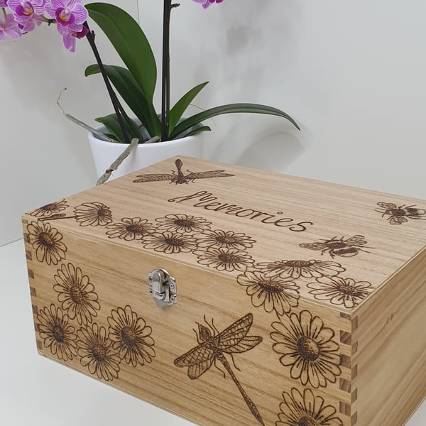 Wooden memory box, pyrography bees, daisies and dragonflies memorial box