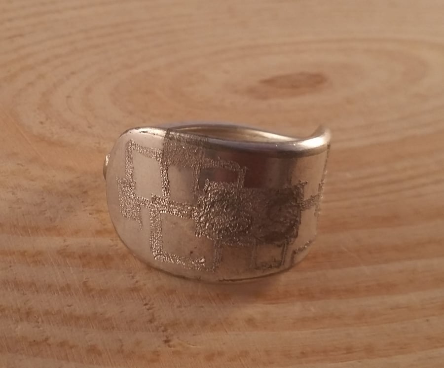 Upcycled Silver Plated Spoon Handle Ring With Engraved Squares SPR051602