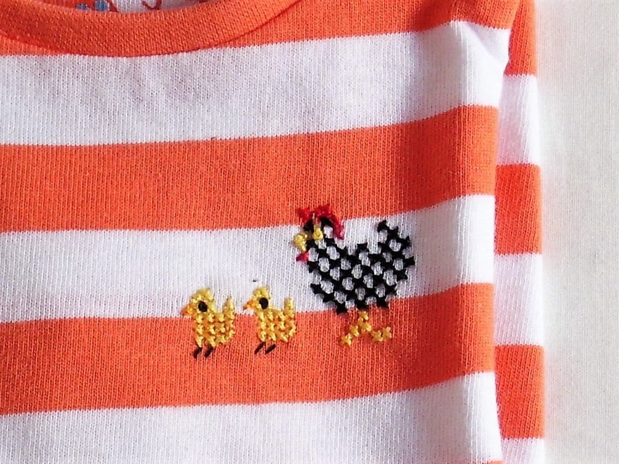 Hen & Chicks T-shirt Age 9-12 months