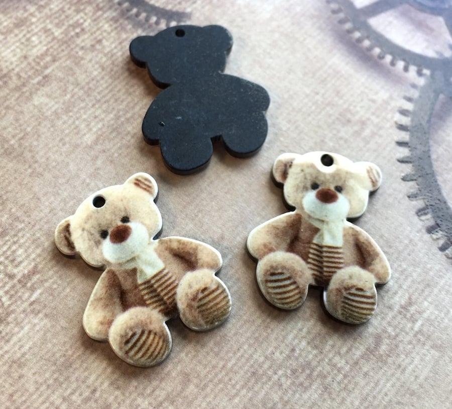 Pack of 5 - Acrylic Pendant Bear with a Scarf