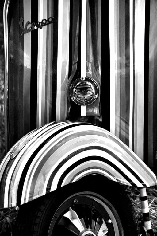 Vespa Piaggio Italian Scooter Motorbike Photograph Print