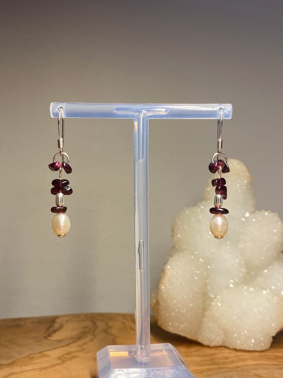 Sophia Garnet & Pearl Earrings 