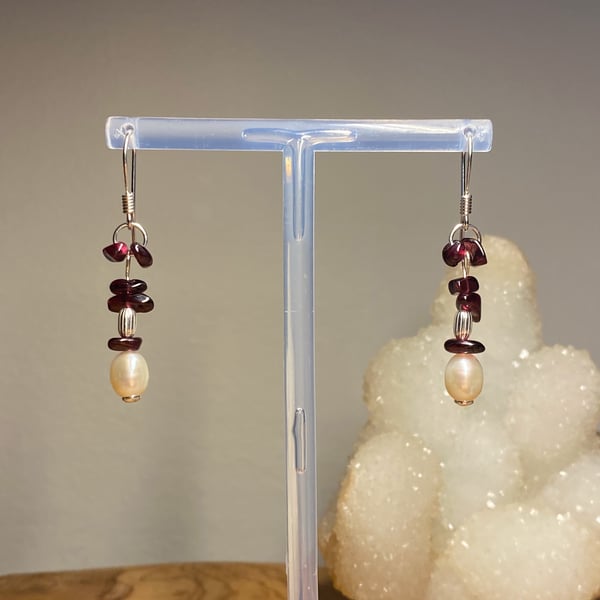 Sophia Garnet & Pearl Earrings 