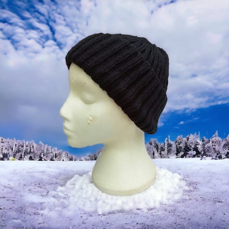 Hand knitted mens ladies traditional hat in black