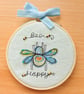 Hoop art Bee Happy. - Image 1