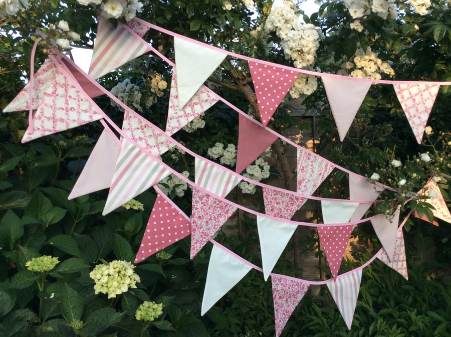 Extra Long Pink Bunting - 32 large flags, measuring 25ft long or 8m