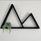 Geometric mountain shelf