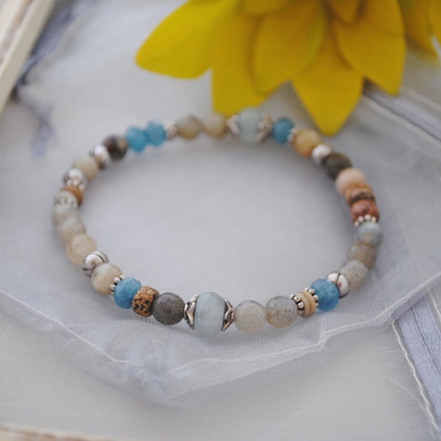 Labradorite & Aqua quartz & Kyanite Bracelet