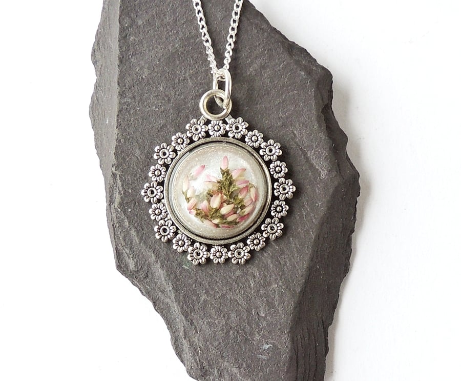 Heather Cabochon Necklace, 18" Chain  1442a