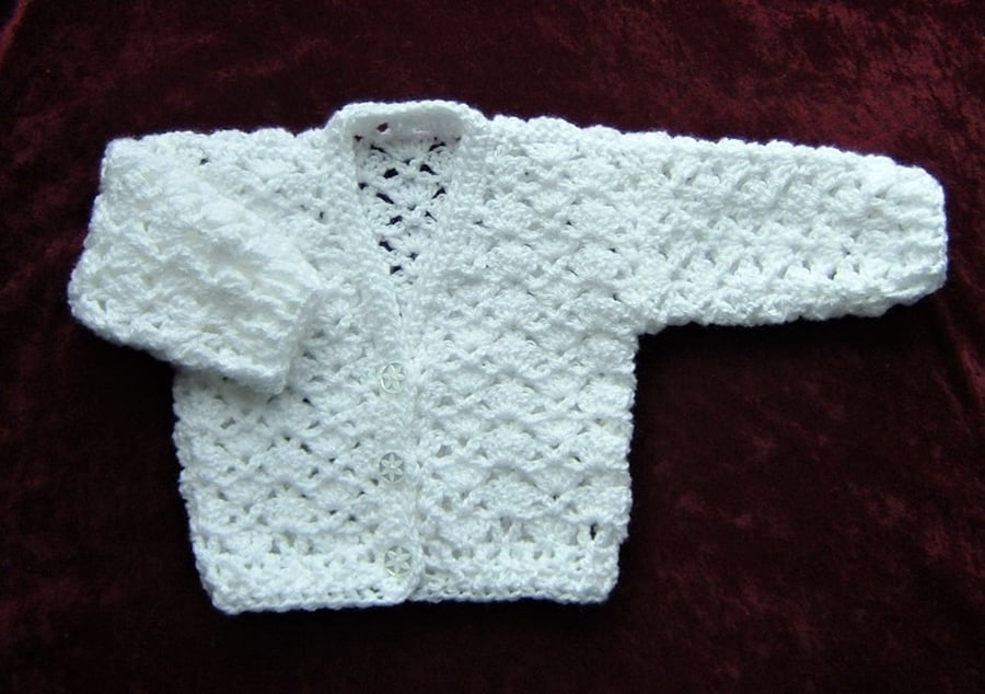 white lacy baby cardigan (ref 16378)