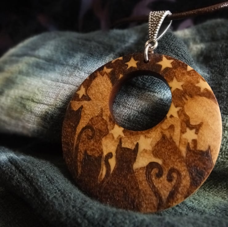 For the love of Cats Wooden Pyrography Pendant ... - Folksy