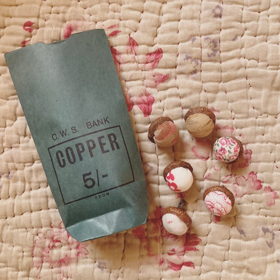 Primitive & Vintage style acorns