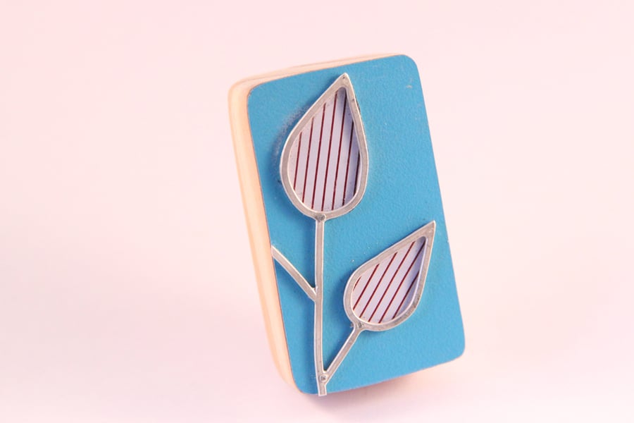 Formica Leaf Brooch Stripy White and Red