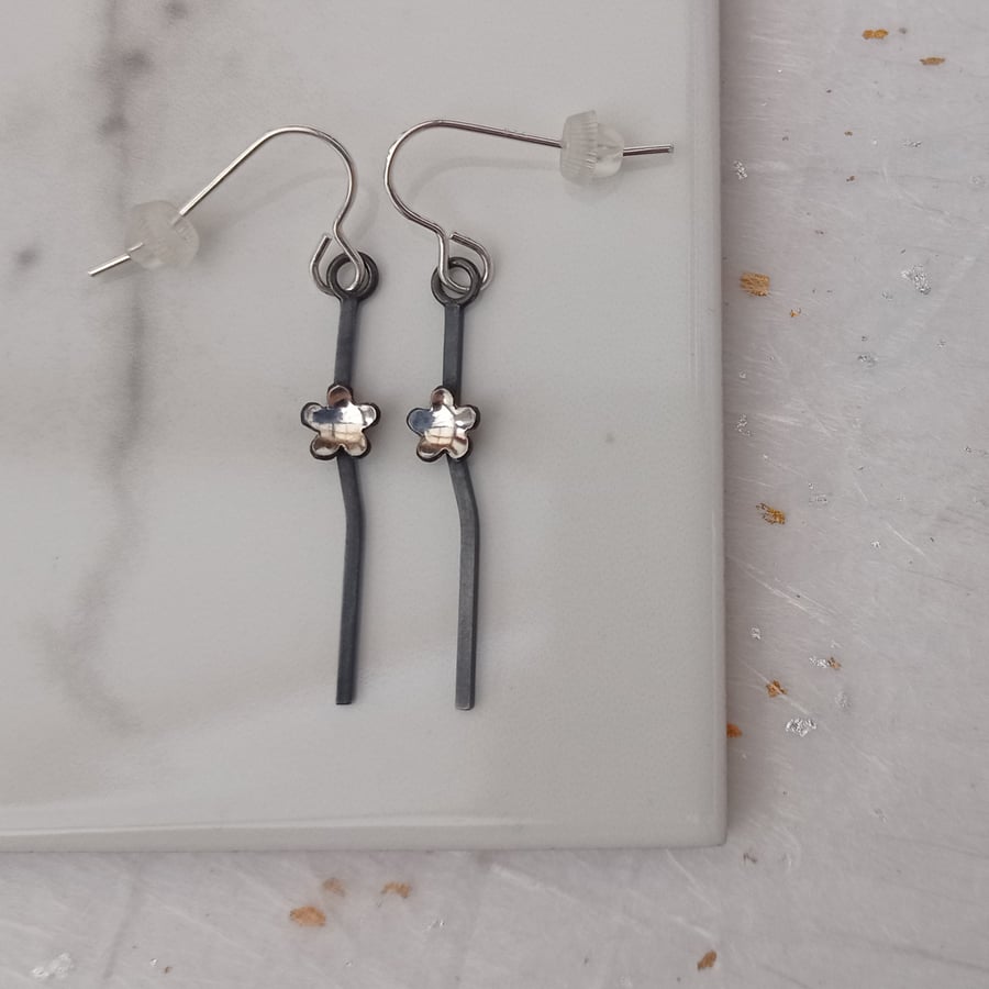 Silver hot sale everyday earrings