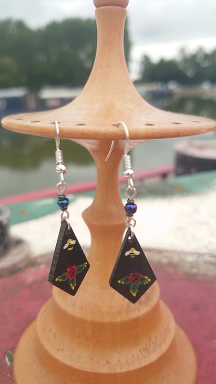 Handpainted rose and bee earrings 