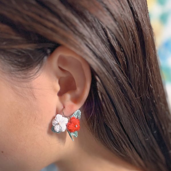 Microcrochet floral ear hooks