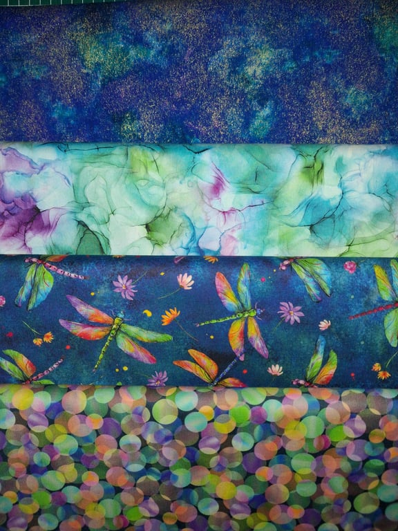 Dragonflies fat quarter bundle.