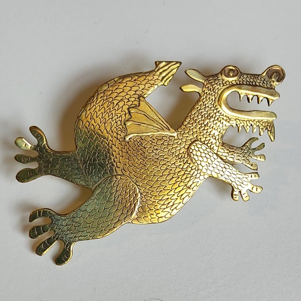 Dragon brooch, 