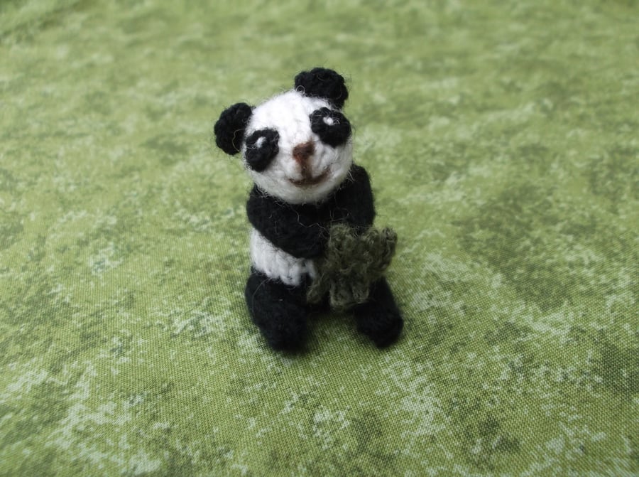 Knitted Panda