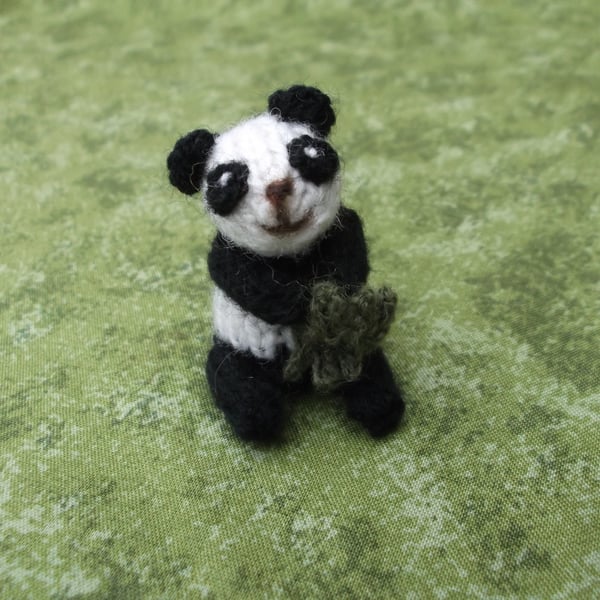 Knitted Panda