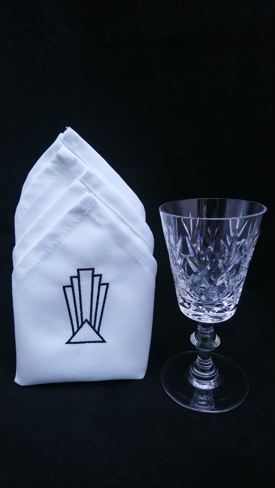  Napkins Art Deco Embroidered Design