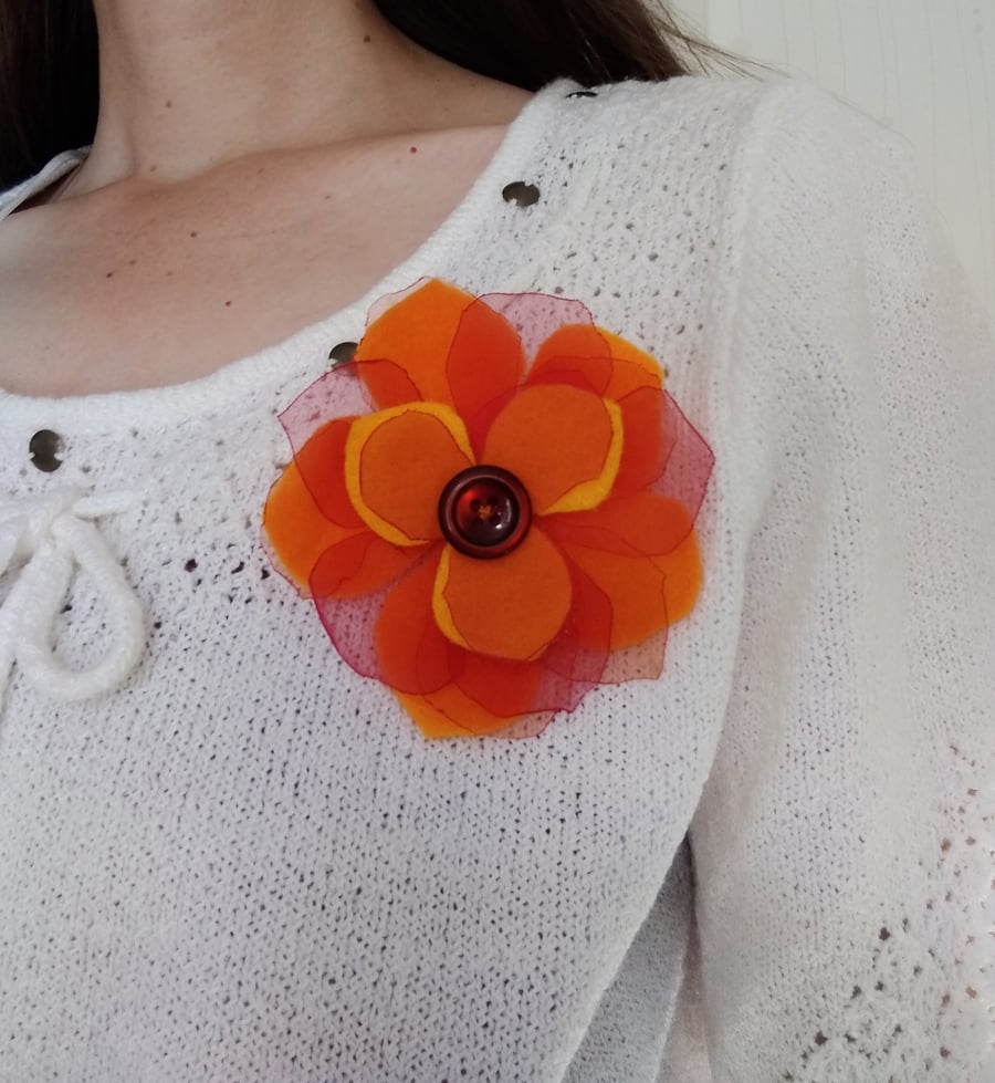 Orange flower brooch, gift for gardener, gift for her, plant lovers gift