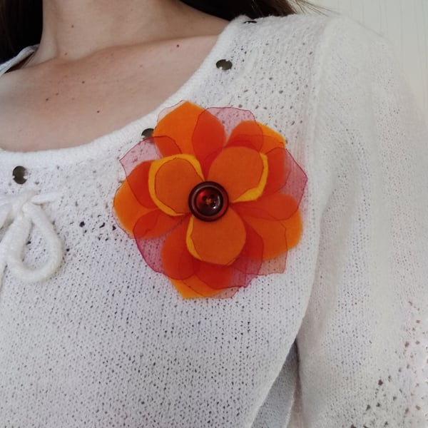 Orange flower brooch, gift for gardener, gift for her, plant lovers gift