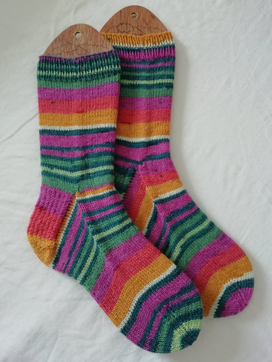 Socks, Hand knitted, MEDIUM, size 5-6