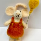 Betty Mouse with balloon