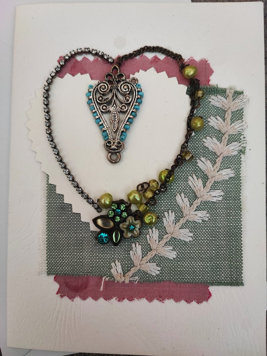 Jewellery Card with Heart Theme