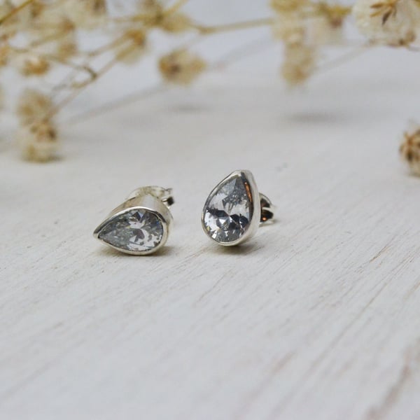 Pear drop shaped cubic zirconia silver stud earrings