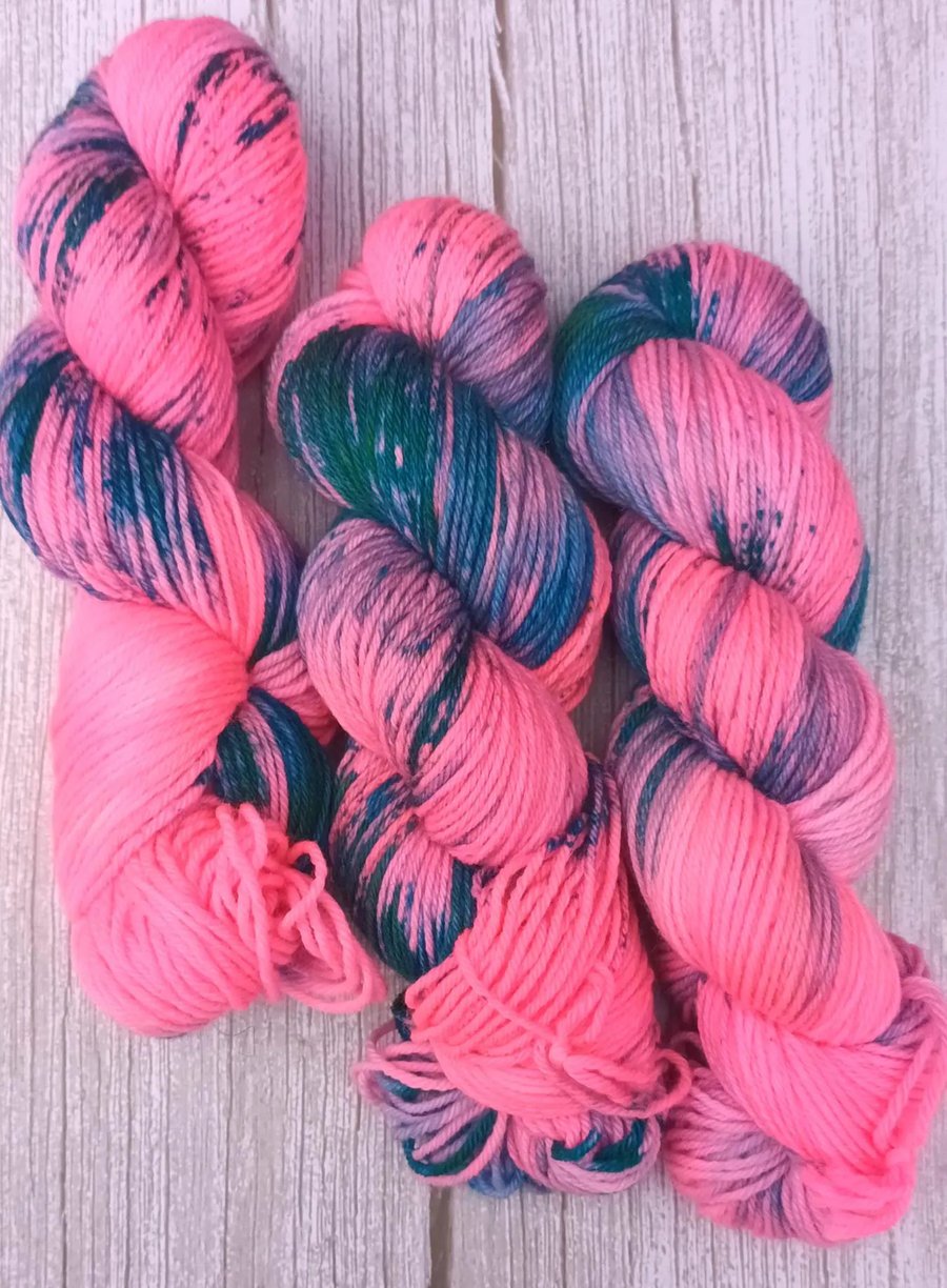 Welp 100g Hand dyed DK yarn