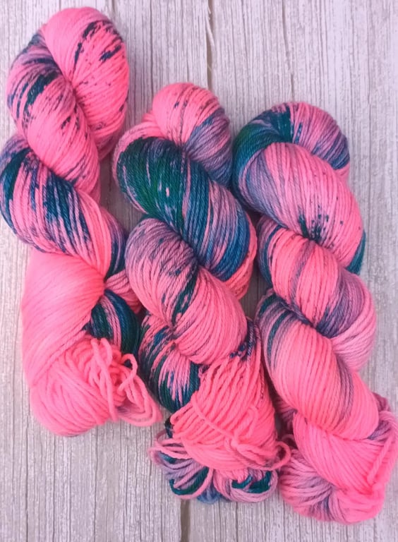 Welp 100g Hand dyed DK yarn