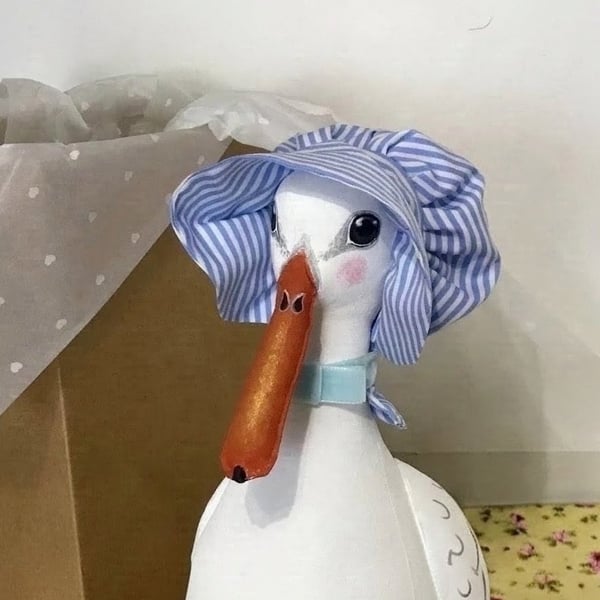Dilly Duckling Doorstop 