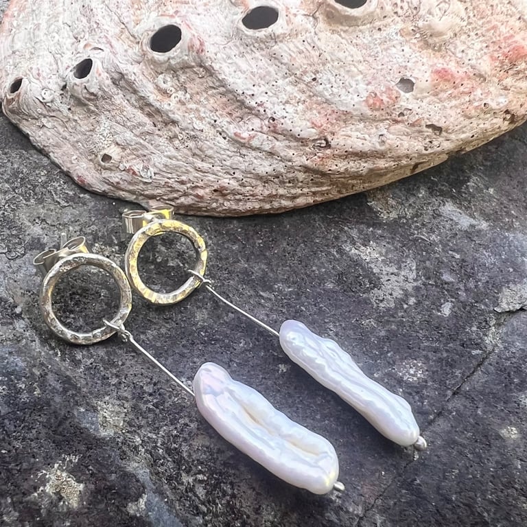  Silver Circle Stud Earrings with Biwa Pearl Drop