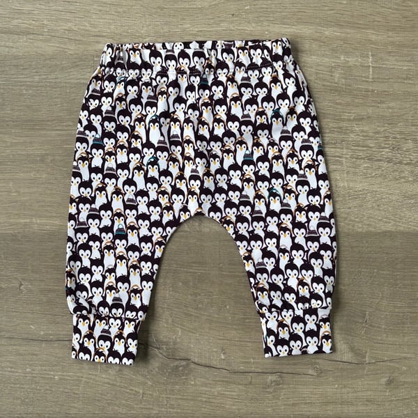 Penguin Leggings 0-3, 3-6 & 12-18 mths LAST ONES