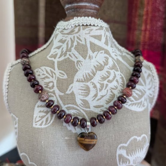 The Zazi Necklace 