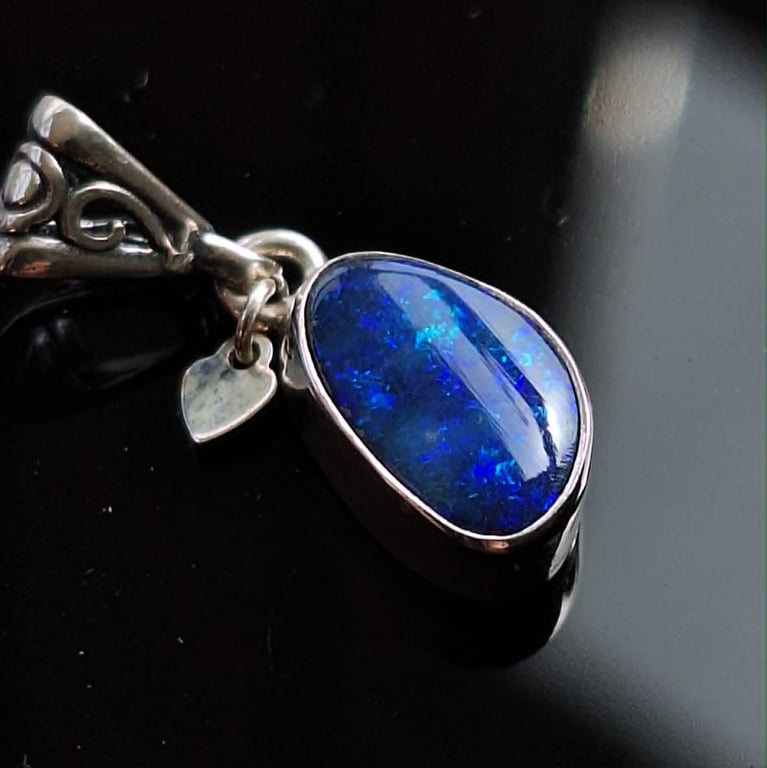 8x12mm Free Form Lightening Ridge Opal Doublet Pendant
