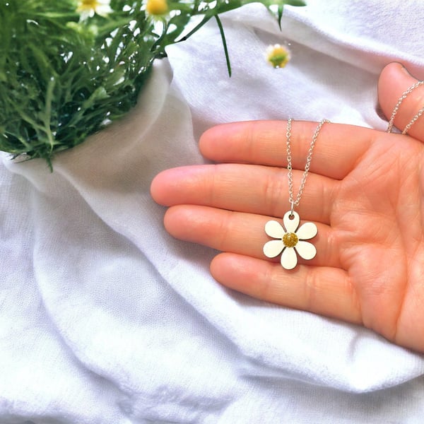 Hand painted wooden flower necklace, daisy necklace, floral necklace, flowers