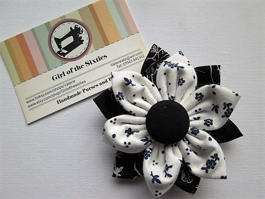 Double Flower Fabric brooch