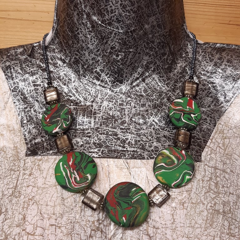 Necklace in a festive swirl design