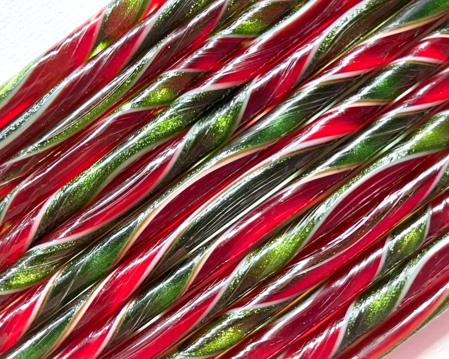 Twisted cane 12cm Christmas Carnival Bullseye 90 coe glass Vitrigraph twisties